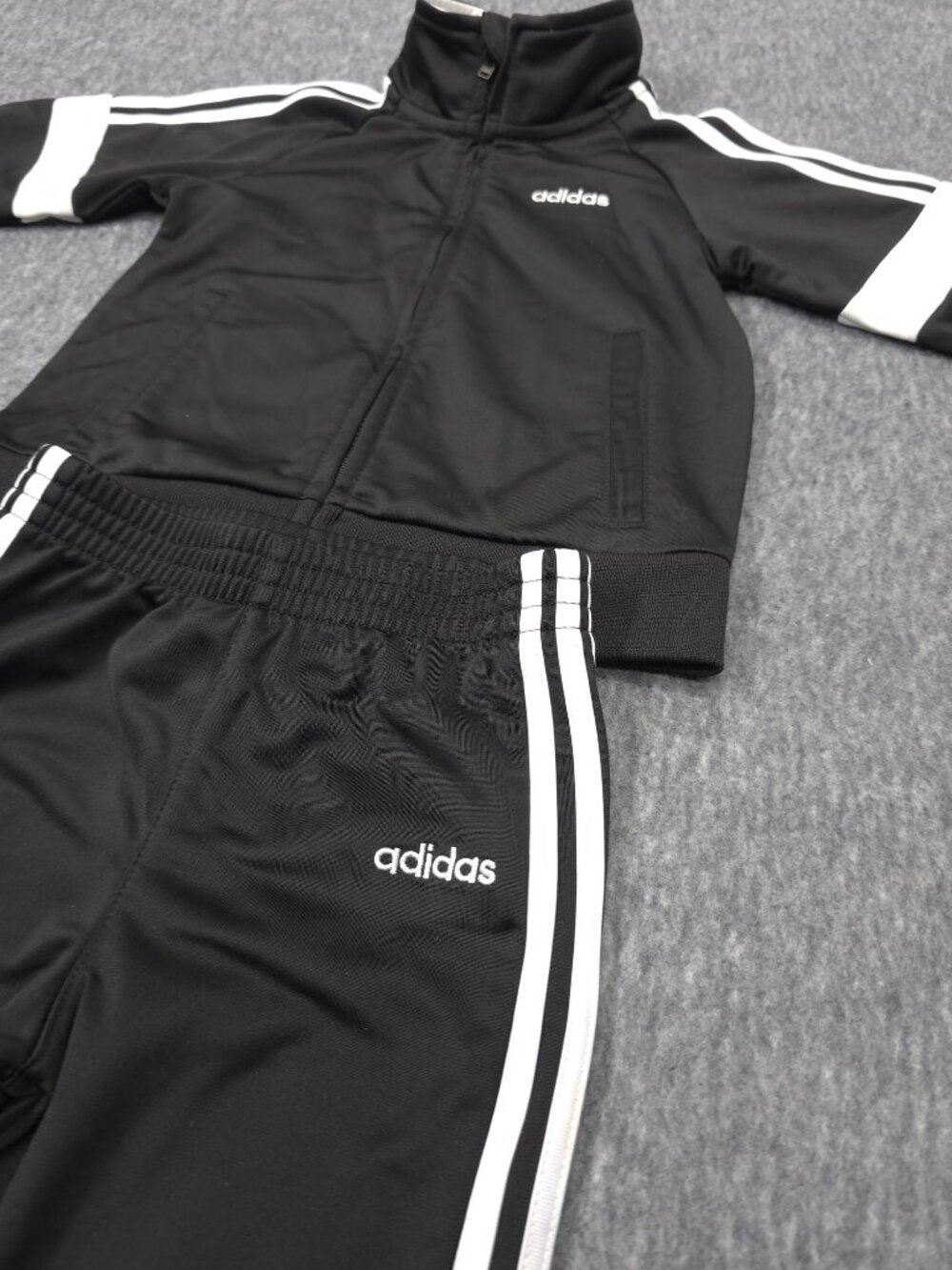 adidas Baby 24M Black White Tracksuit Jacket Pants 2 Piece Set Excellent